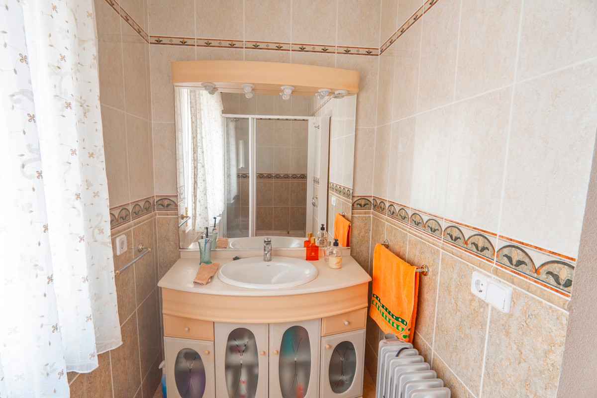 Huis te koop in Ciudad Quesada | 4 slaapkamers H5429344