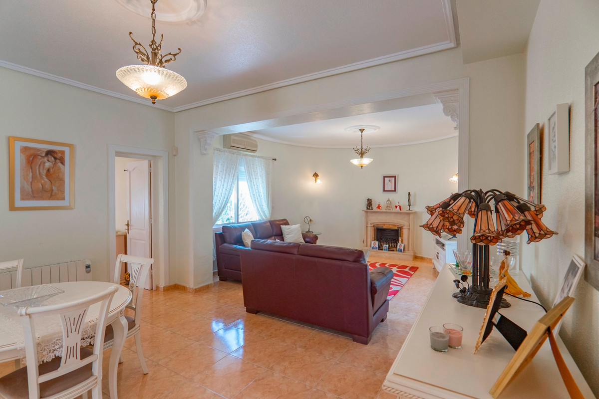 Huis te koop in Ciudad Quesada | 4 slaapkamers H5429344
