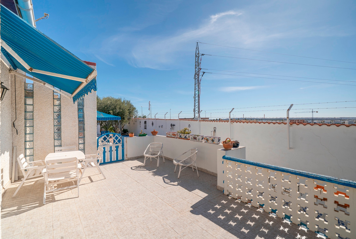Huis te koop in Ciudad Quesada | 4 slaapkamers H5430697