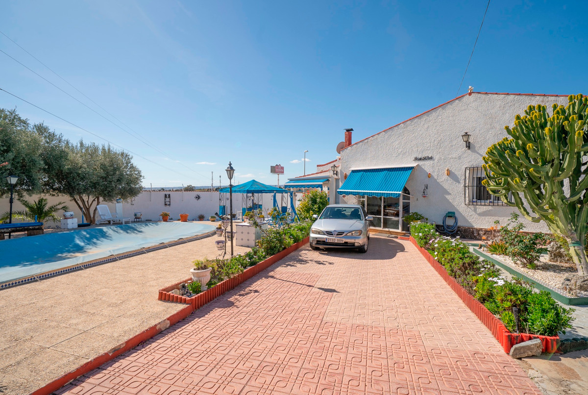 Huis te koop in Ciudad Quesada | 4 slaapkamers H5430697