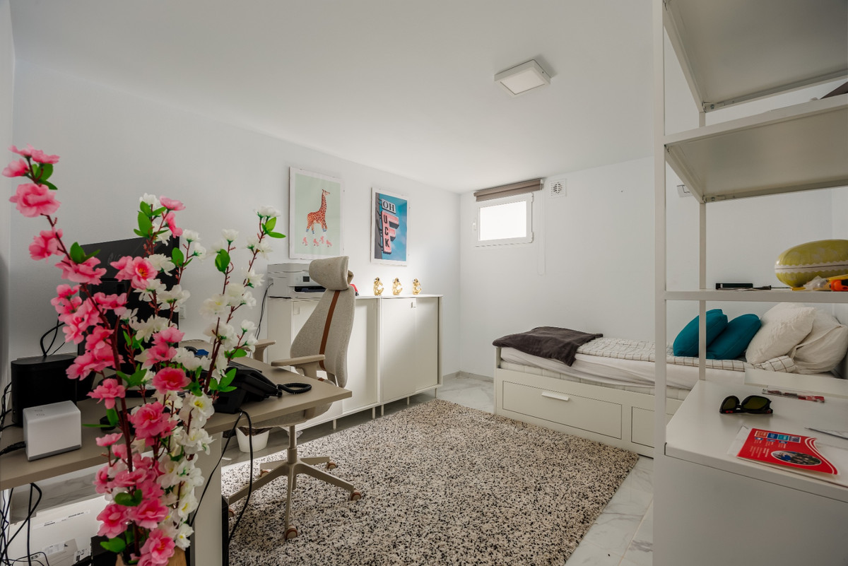 Property main view 44