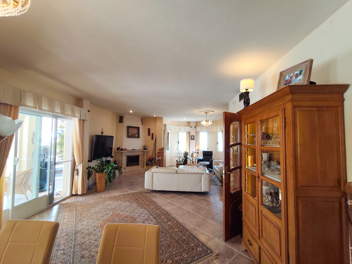 Huis te koop in Ciudad Quesada | 5 slaapkamers H5438929