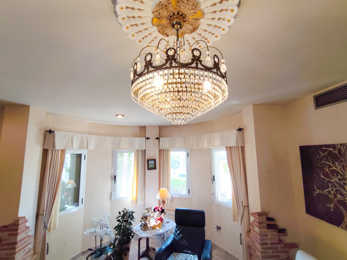 Huis te koop in Ciudad Quesada | 5 slaapkamers H5438929