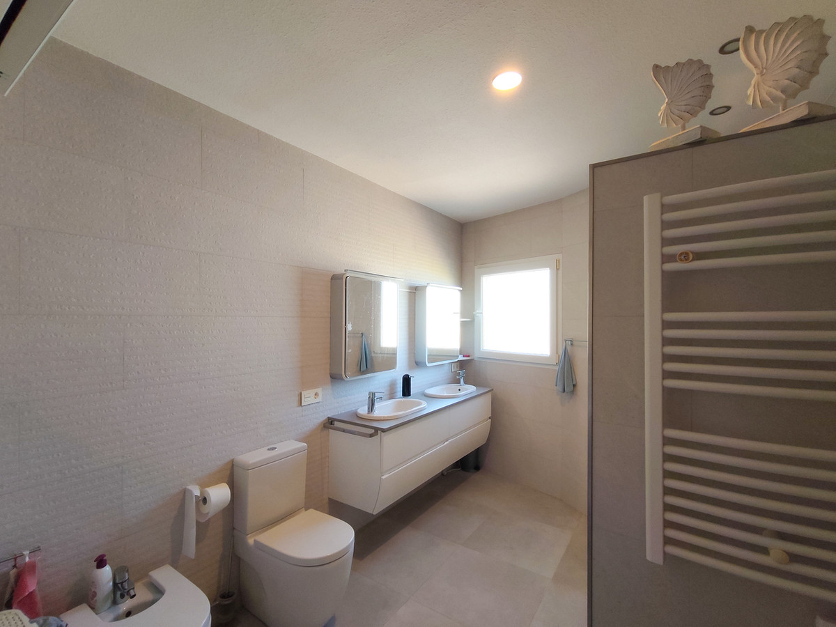 Huis te koop in Ciudad Quesada | 5 slaapkamers H5438929