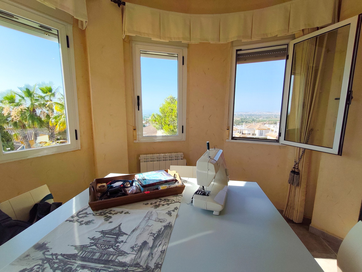 Huis te koop in Ciudad Quesada | 5 slaapkamers H5438929