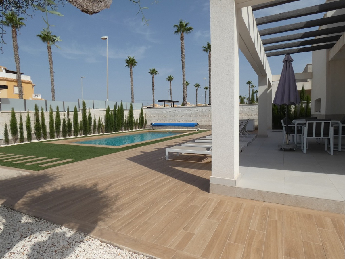 Huis te koop in Ciudad Quesada | 3 slaapkamers H5439991
