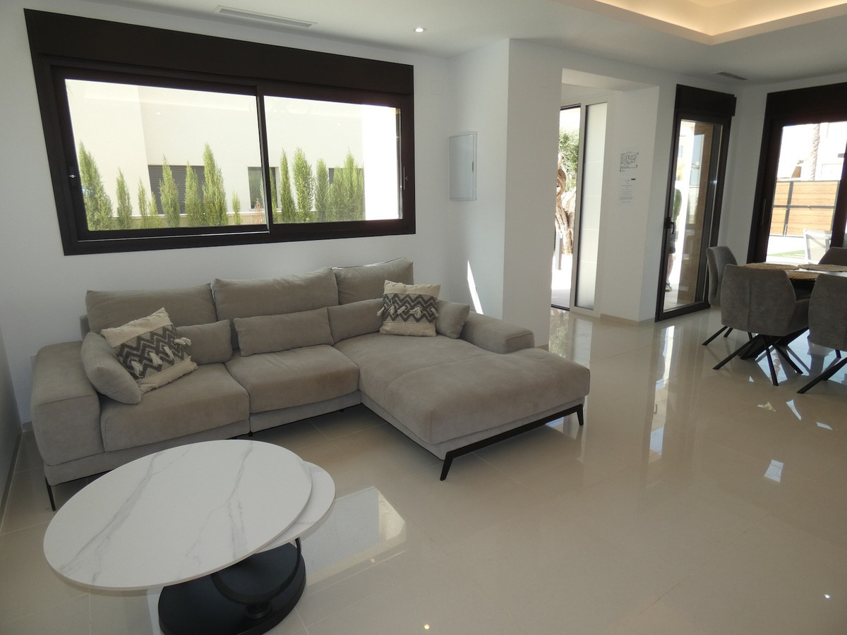 Huis te koop in Ciudad Quesada | 3 slaapkamers H5439991