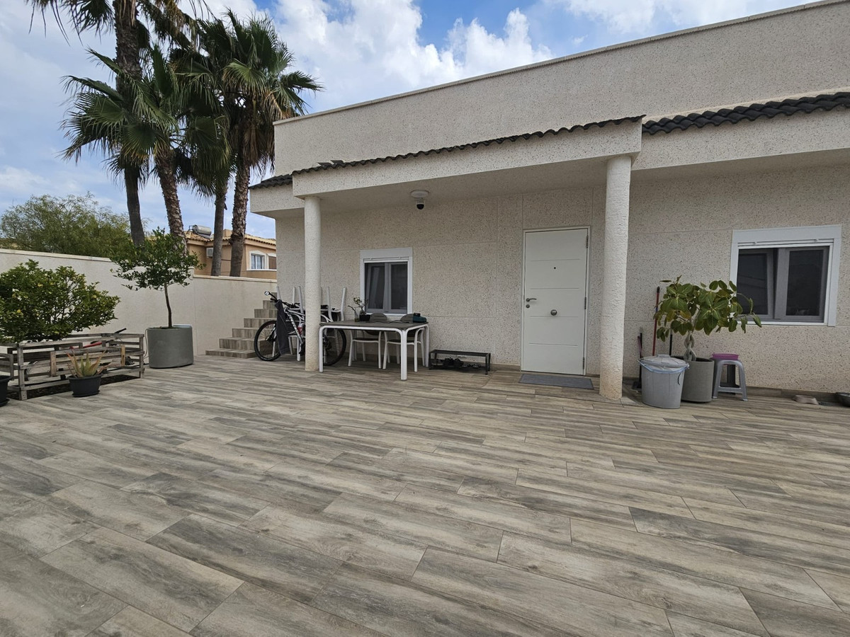 Huis te koop in Ciudad Quesada | 4 slaapkamers H5442529