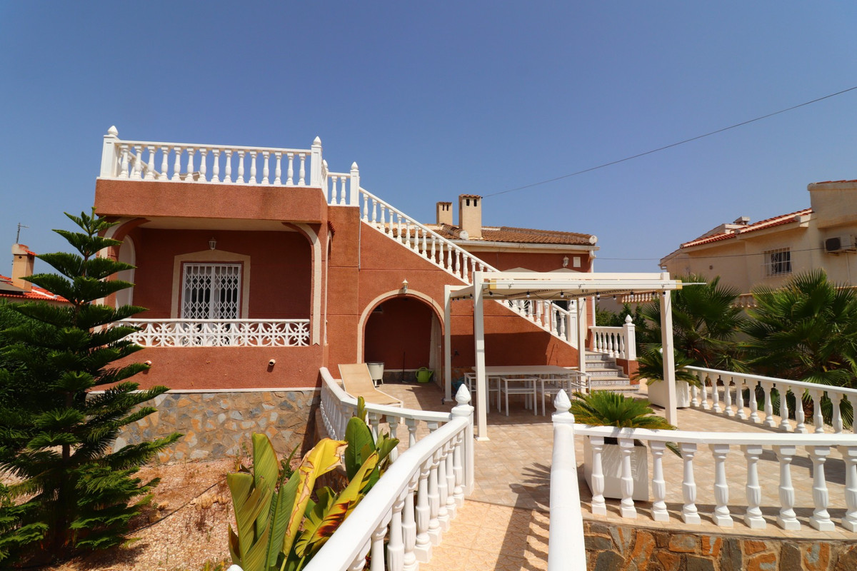 Huis te koop in Ciudad Quesada | 3 slaapkamers H5446948