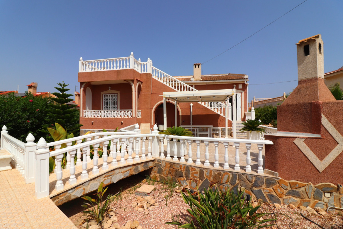 Huis te koop in Ciudad Quesada | 3 slaapkamers H5446948