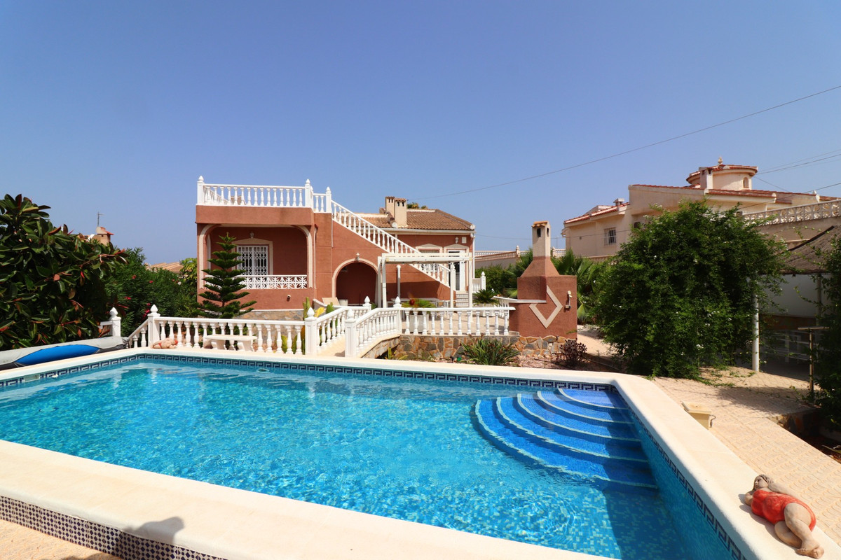 Huis te koop in Ciudad Quesada | 3 slaapkamers H5446948