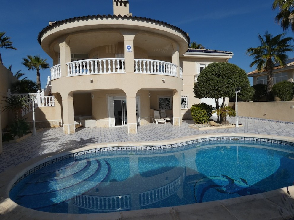 Huis te koop in Ciudad Quesada | 4 slaapkamers H5448469