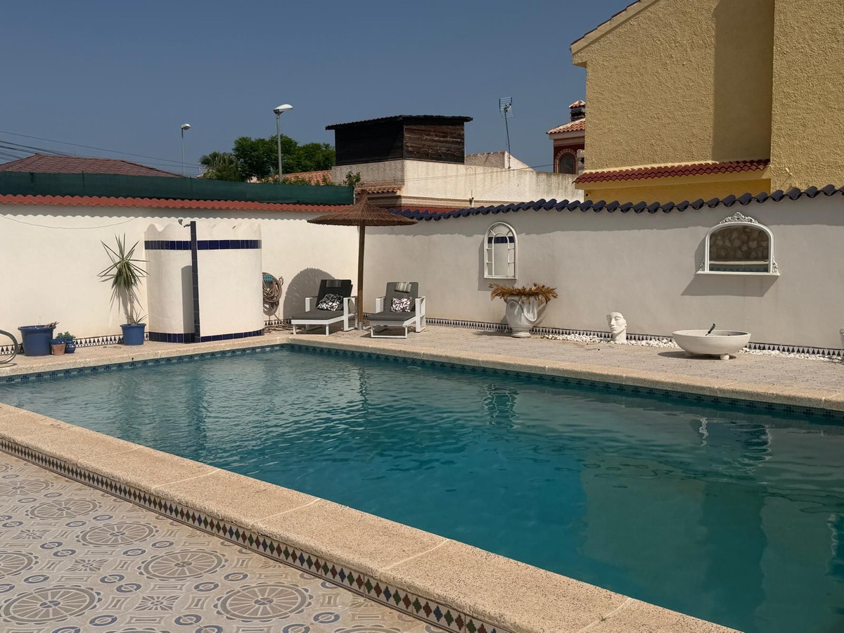 Huis te koop in Ciudad Quesada | 4 slaapkamers H5450350