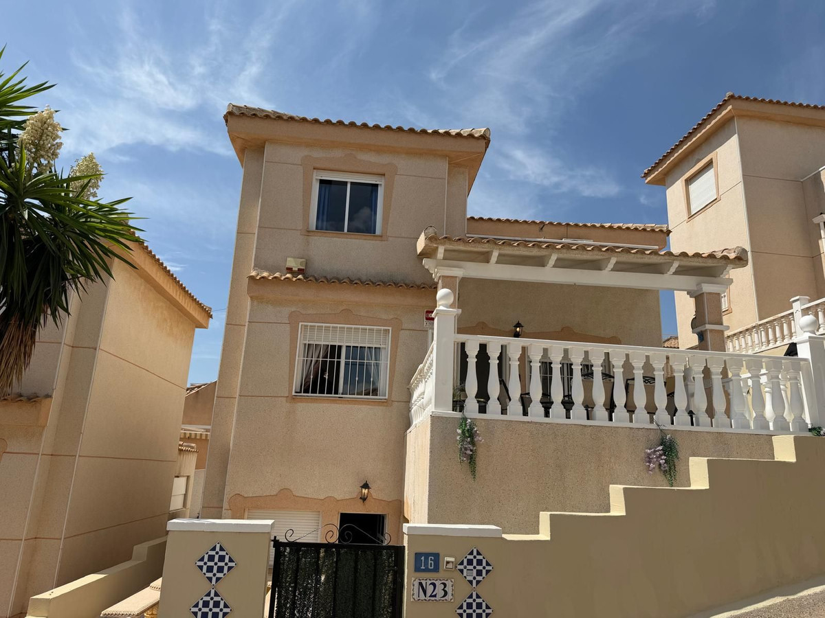 Huis te koop in Ciudad Quesada | 3 slaapkamers H5461846