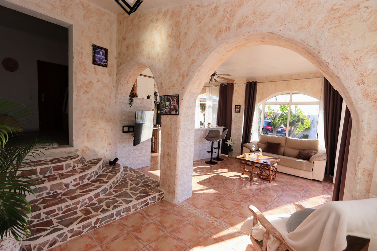 Huis te koop in Ciudad Quesada | 6 slaapkamers H5468263