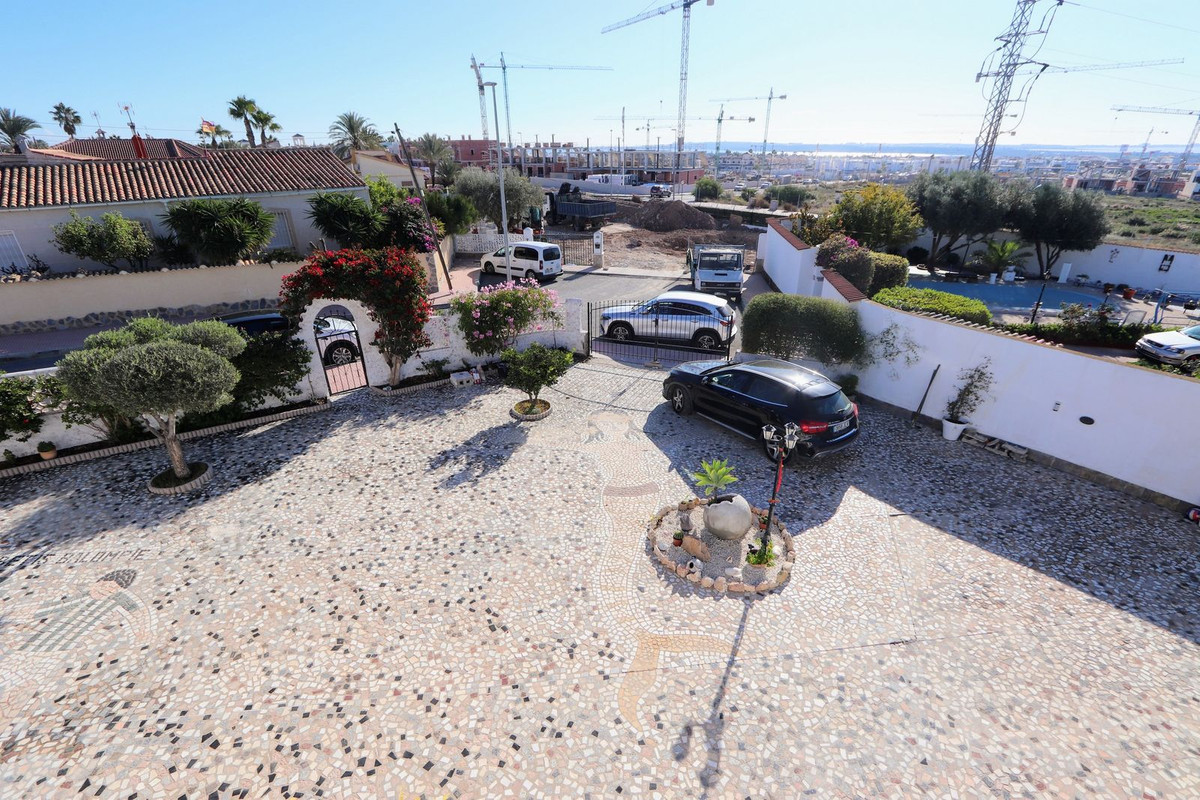 Huis te koop in Ciudad Quesada | 6 slaapkamers H5468263