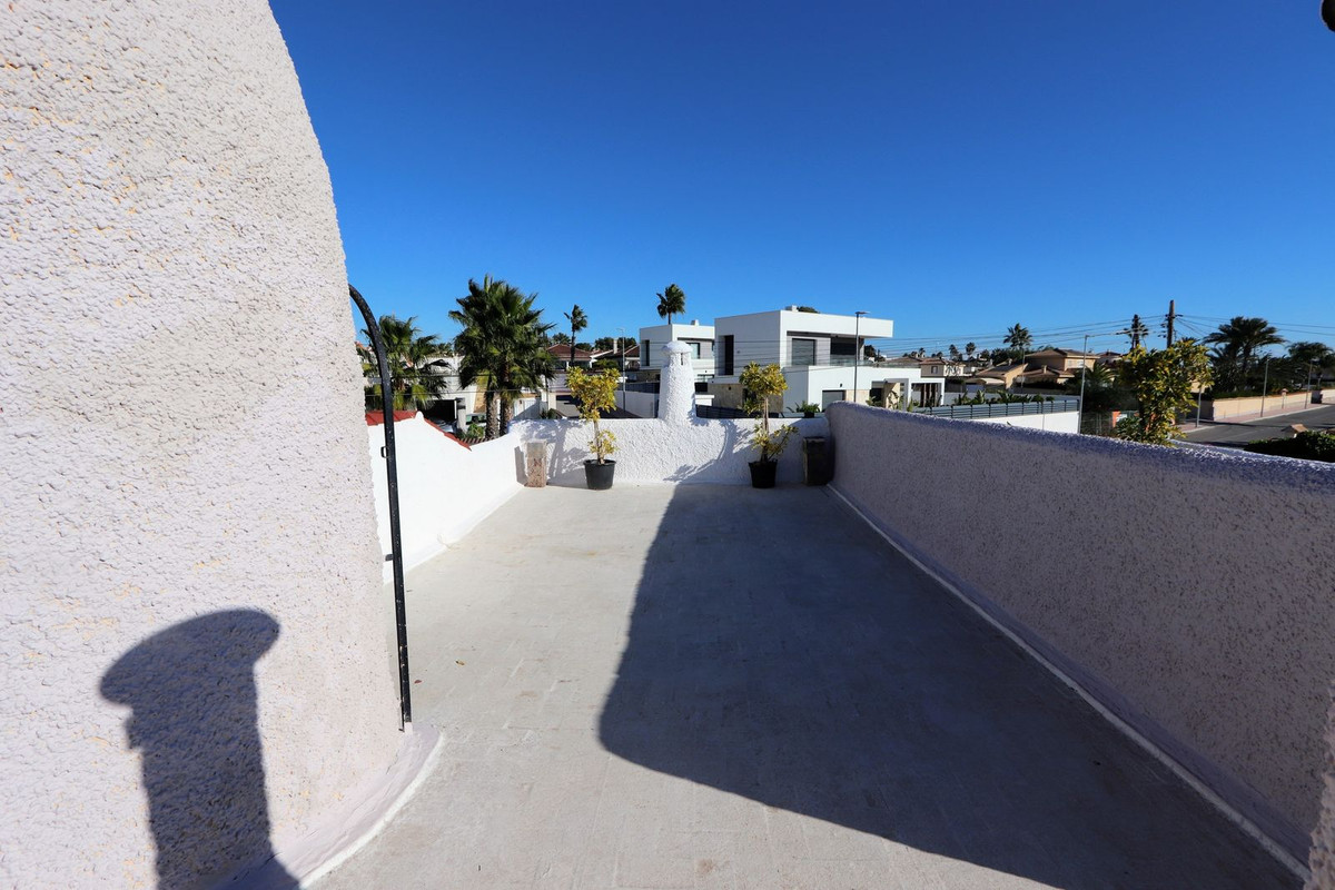 Huis te koop in Ciudad Quesada | 6 slaapkamers H5468263