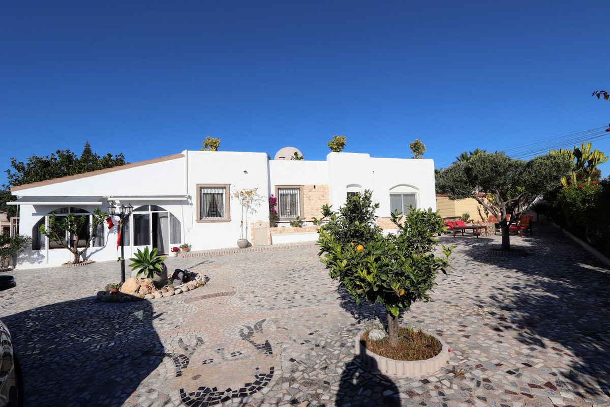 Huis te koop in Ciudad Quesada | 6 slaapkamers H5468263