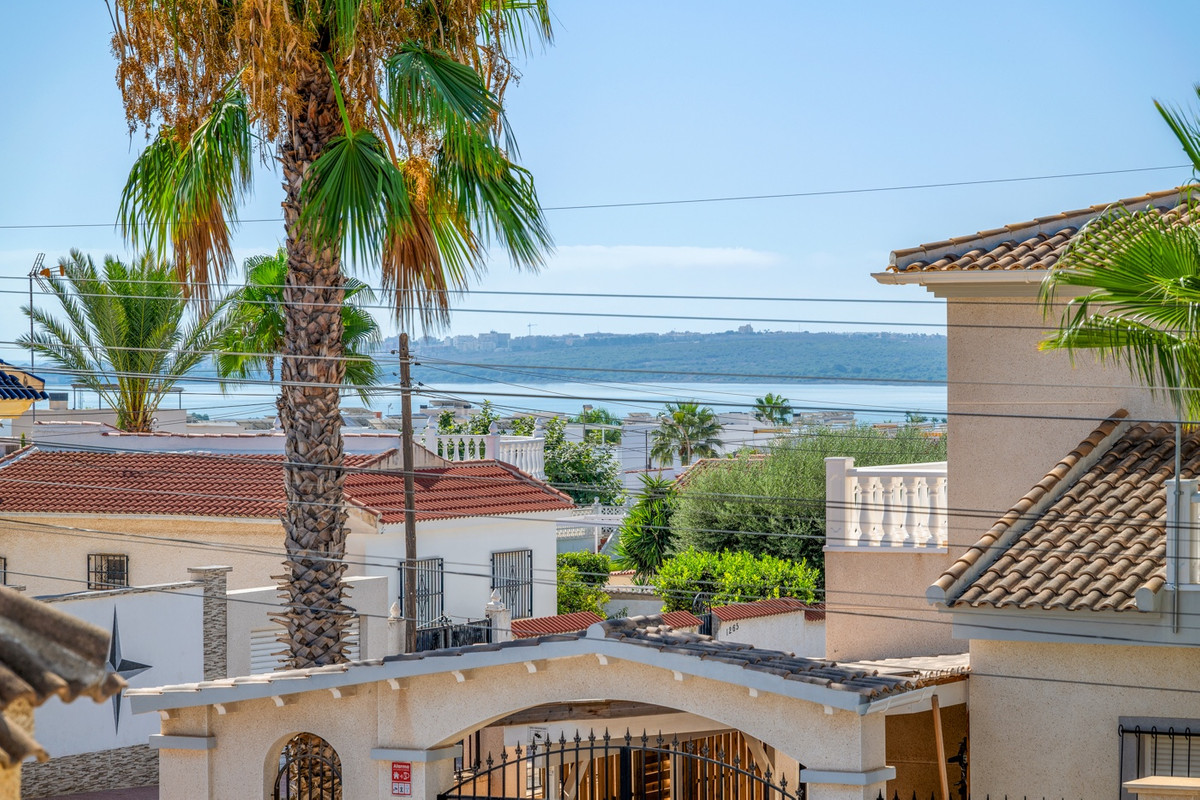 Huis te koop in Ciudad Quesada | 3 slaapkamers H5468635