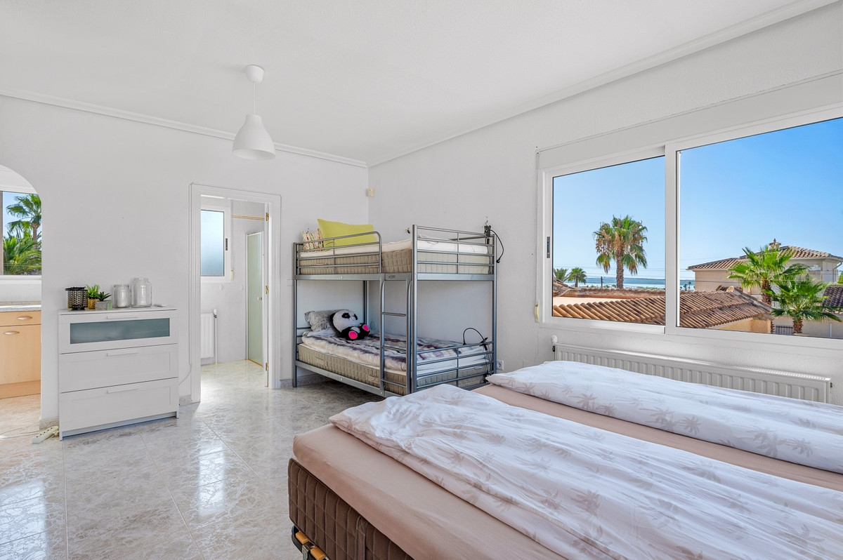 Huis te koop in Ciudad Quesada | 3 slaapkamers H5468635