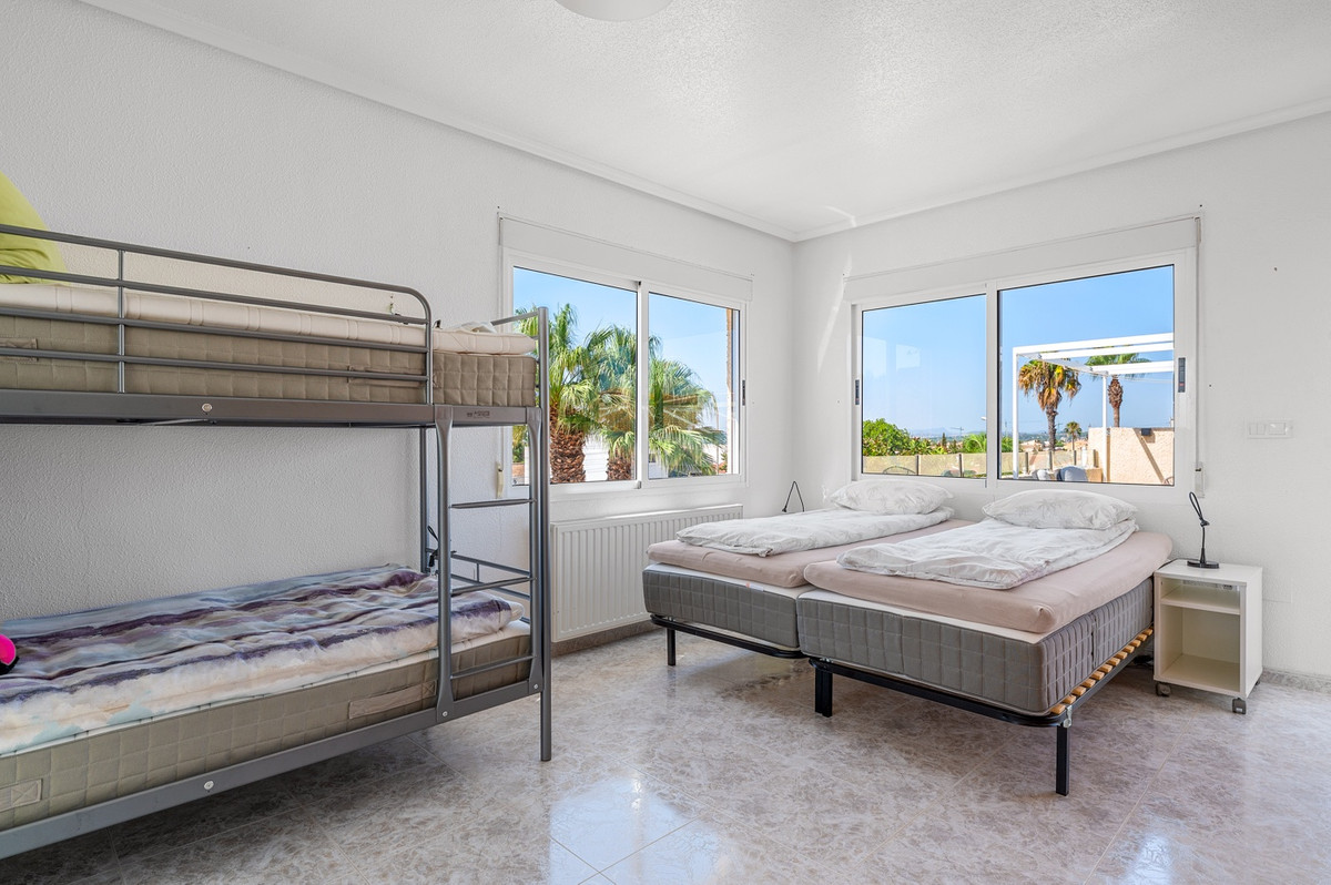 Huis te koop in Ciudad Quesada | 3 slaapkamers H5468635
