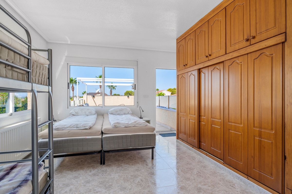 Huis te koop in Ciudad Quesada | 3 slaapkamers H5468635