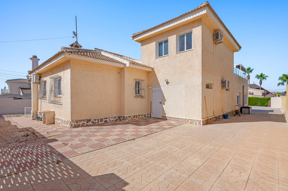 Huis te koop in Ciudad Quesada | 3 slaapkamers H5468635