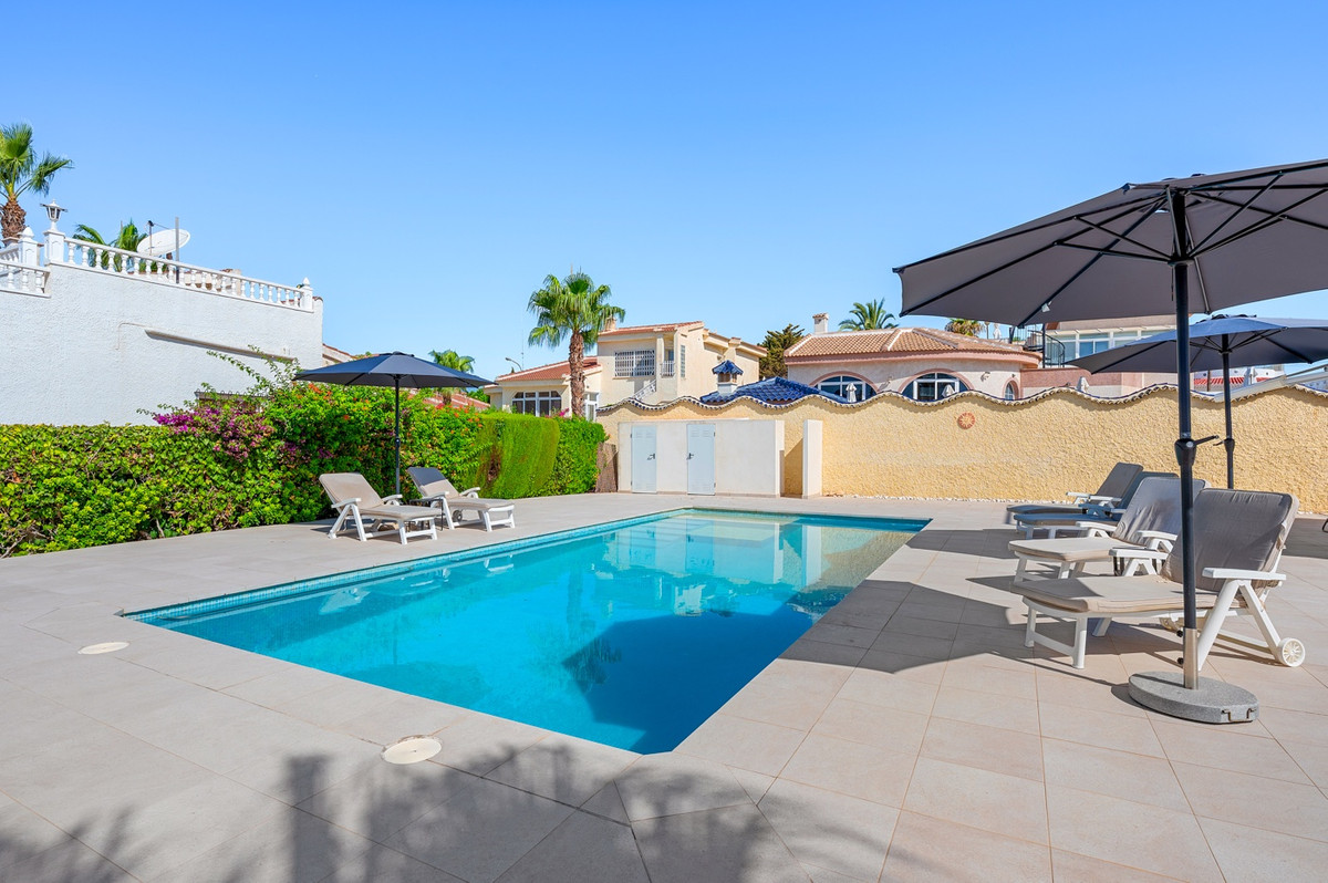 Huis te koop in Ciudad Quesada | 3 slaapkamers H5468635