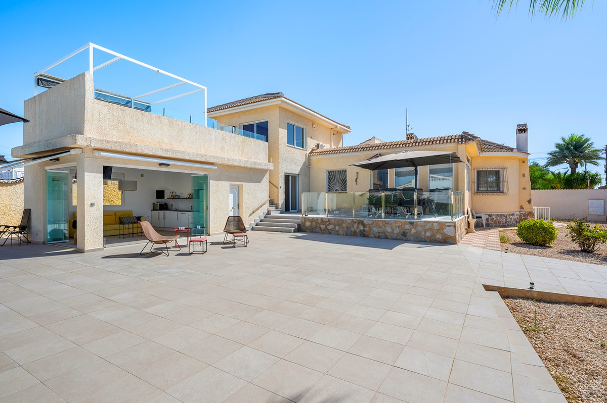Huis te koop in Ciudad Quesada | 3 slaapkamers H5468635