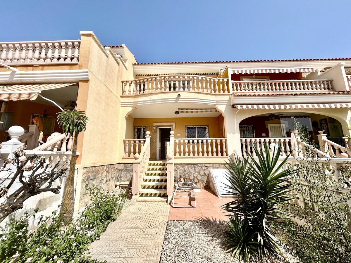 Huis te koop in Ciudad Quesada | 3 slaapkamers H5478217