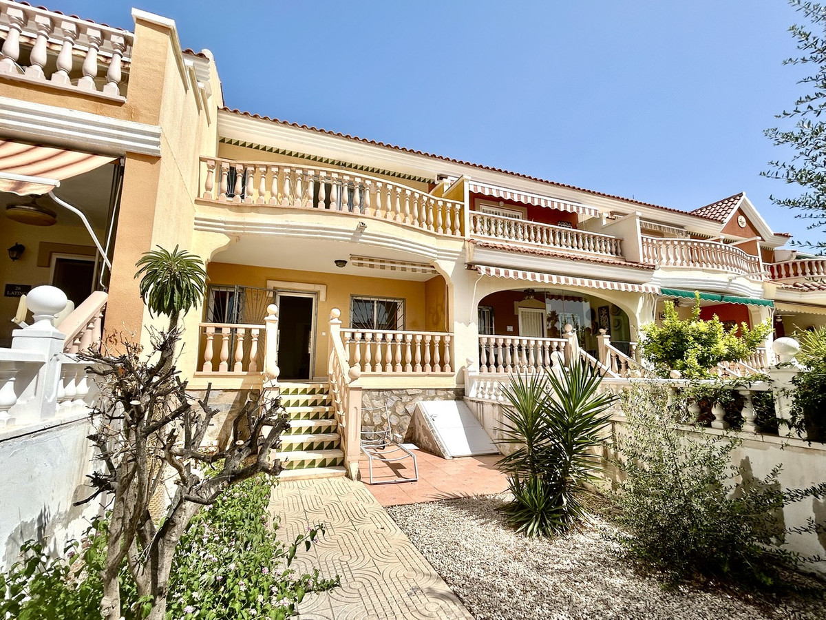 Huis te koop in Ciudad Quesada | 3 slaapkamers H5478217