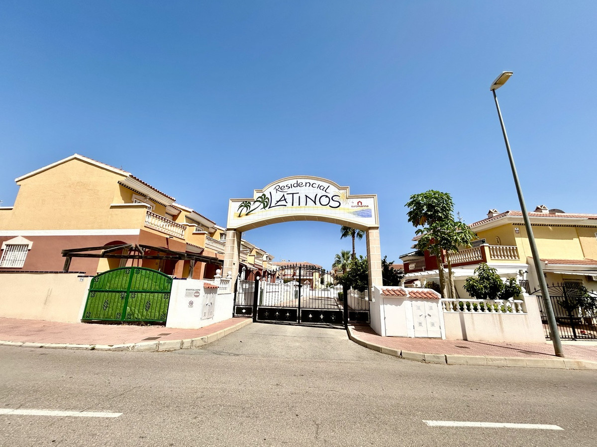 Huis te koop in Ciudad Quesada | 3 slaapkamers H5478217
