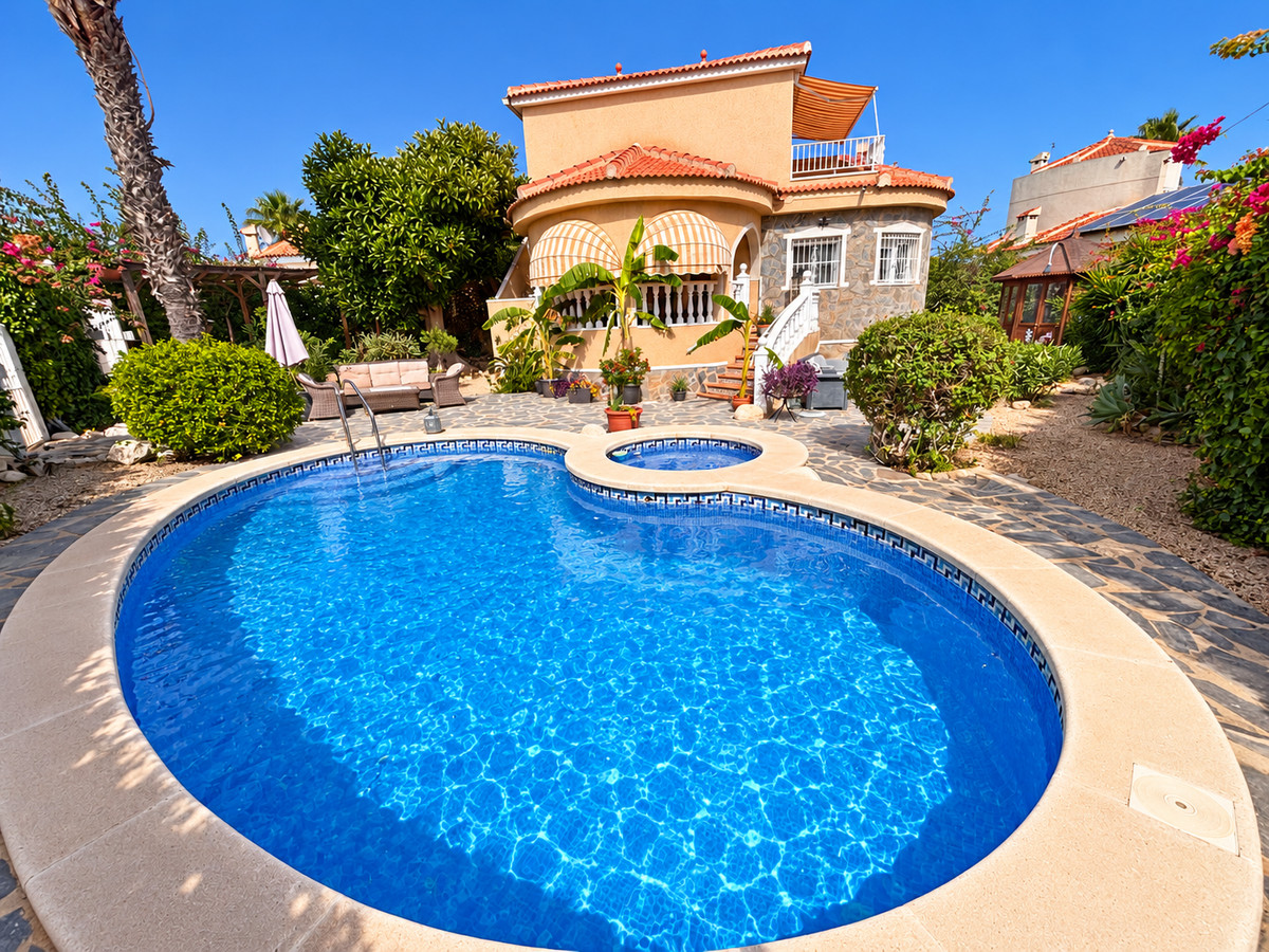 Huis te koop in Ciudad Quesada | 3 slaapkamers H5484721