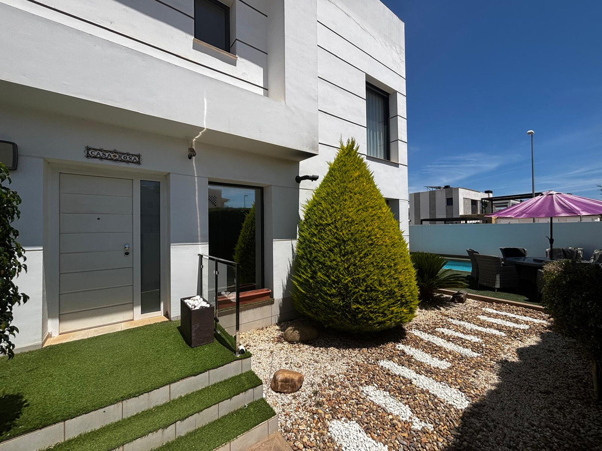 Huis te koop in Ciudad Quesada | 4 slaapkamers H5488042