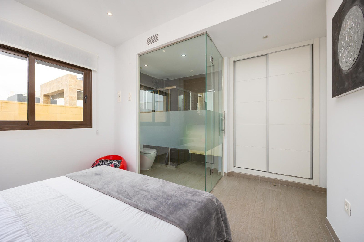 Huis te koop in Ciudad Quesada | 3 slaapkamers H5495149