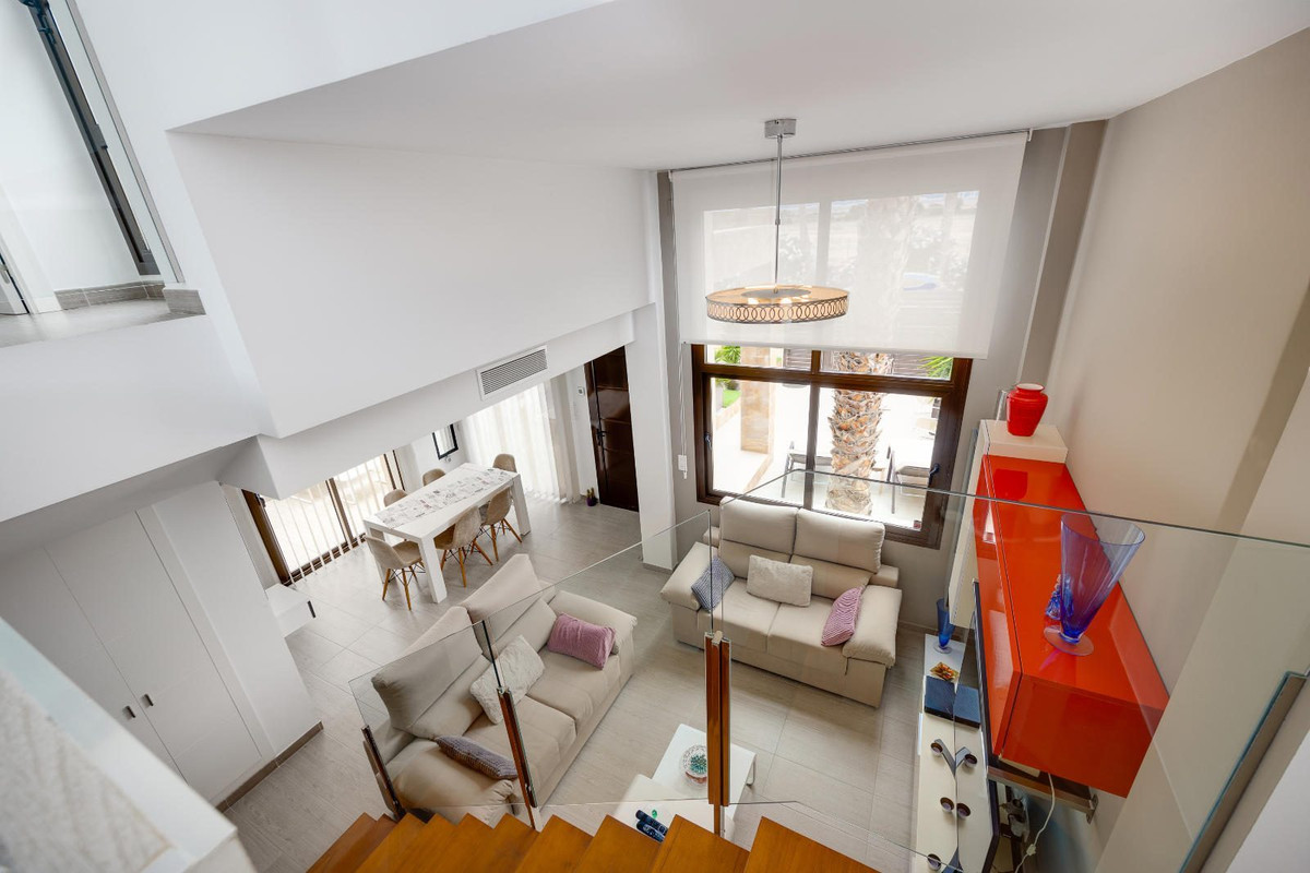 Huis te koop in Ciudad Quesada | 3 slaapkamers H5495149