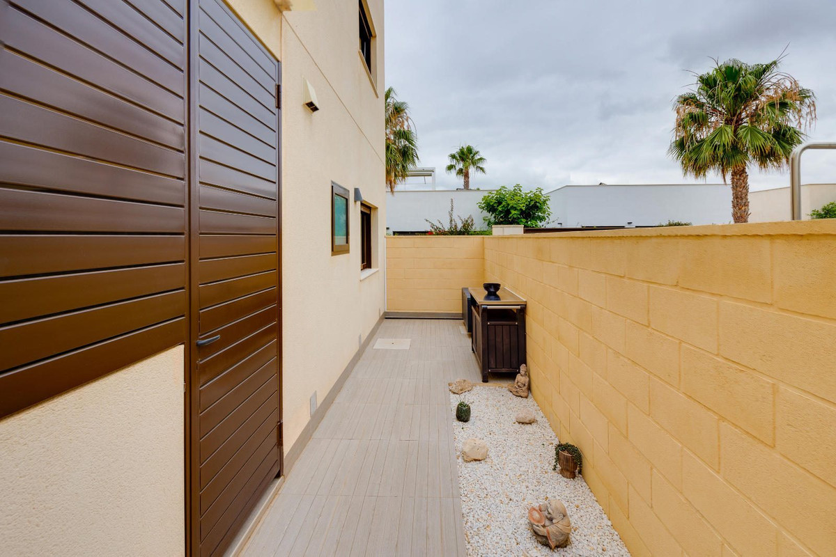 Huis te koop in Ciudad Quesada | 3 slaapkamers H5495149