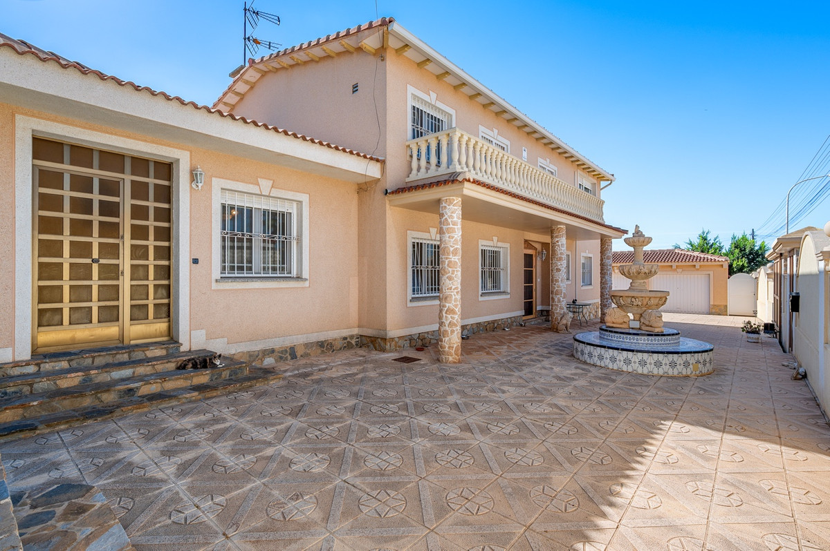 Property main view 36