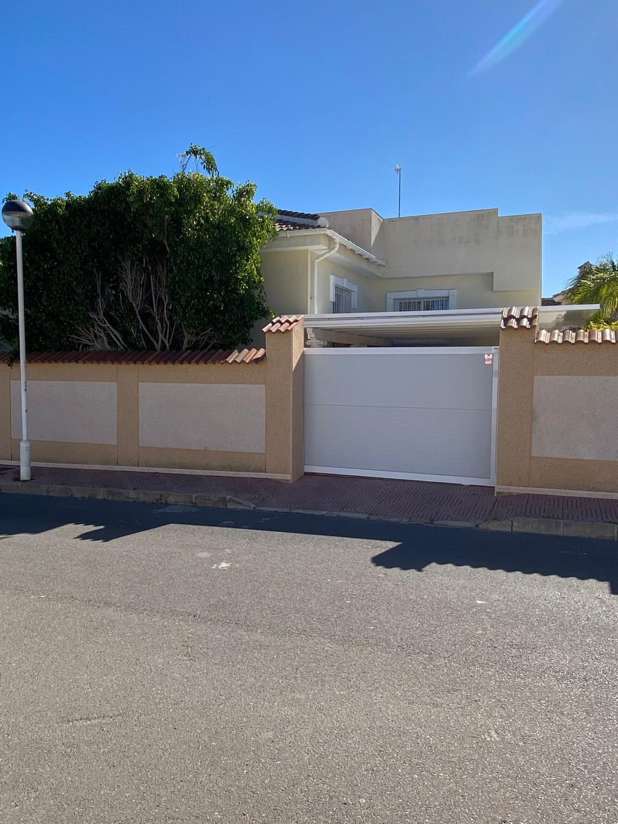 Huis te koop in Ciudad Quesada | 3 slaapkamers H5517160