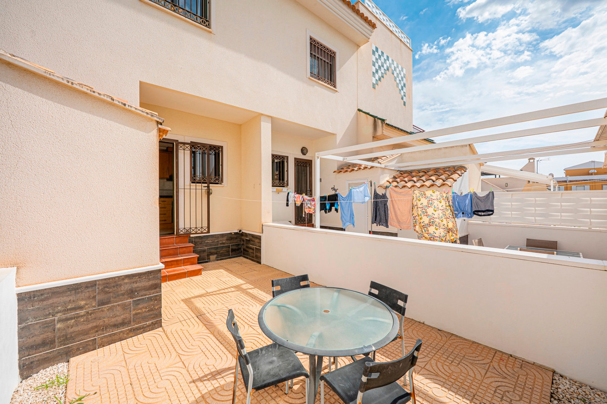 Huis te koop in Ciudad Quesada | 2 slaapkamers H5517175