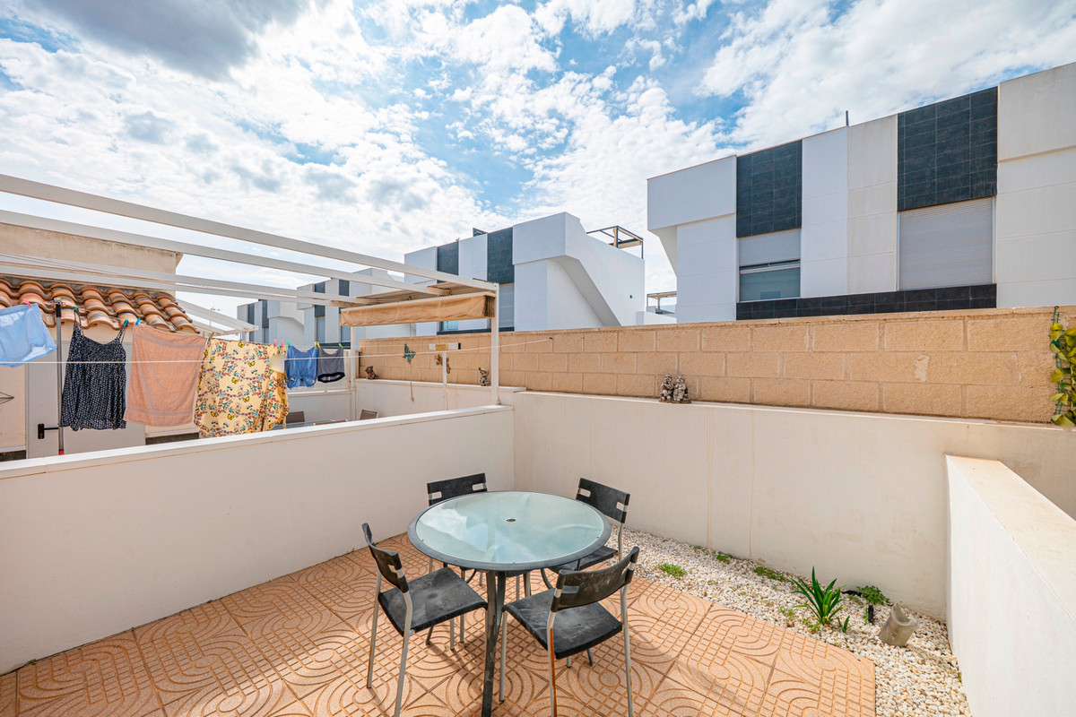 Huis te koop in Ciudad Quesada | 2 slaapkamers H5517175