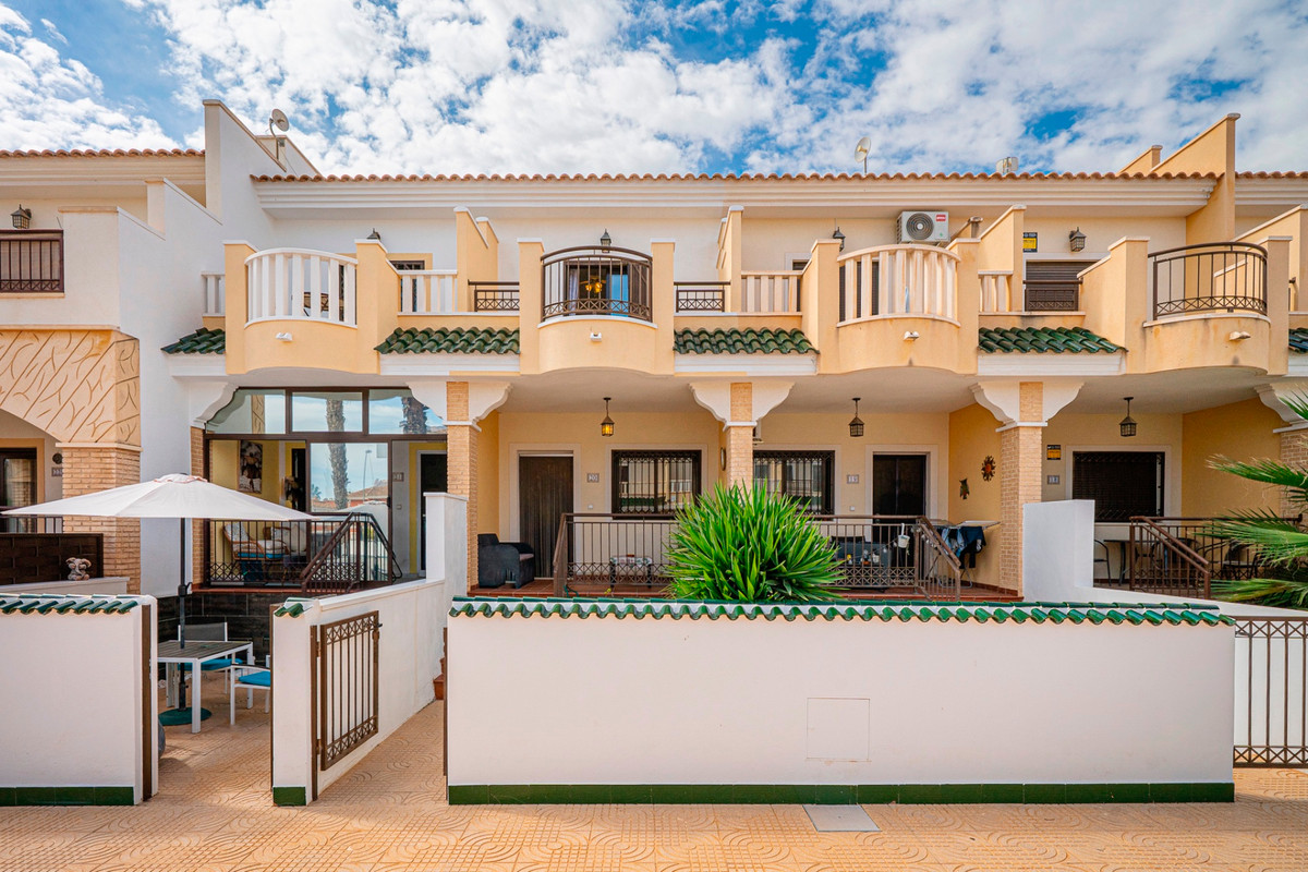 Huis te koop in Ciudad Quesada | 2 slaapkamers H5517175