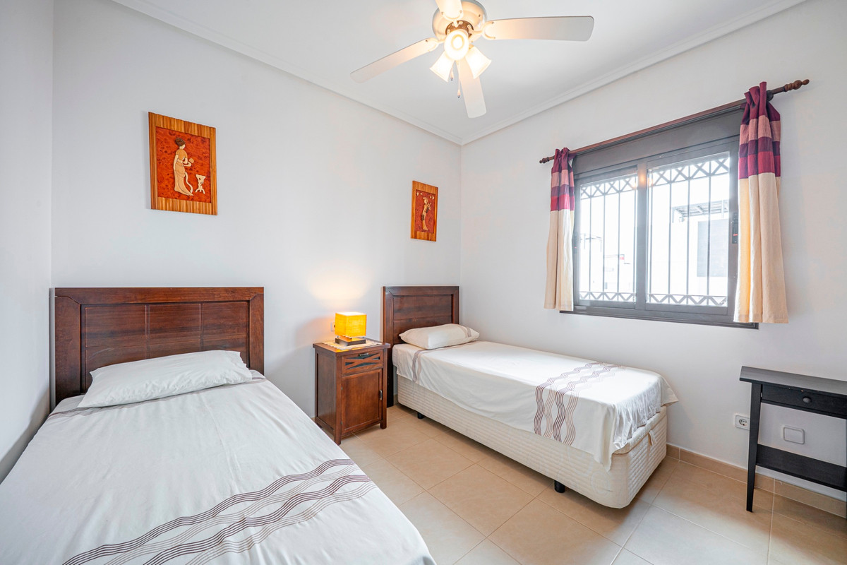 Huis te koop in Ciudad Quesada | 2 slaapkamers H5517175