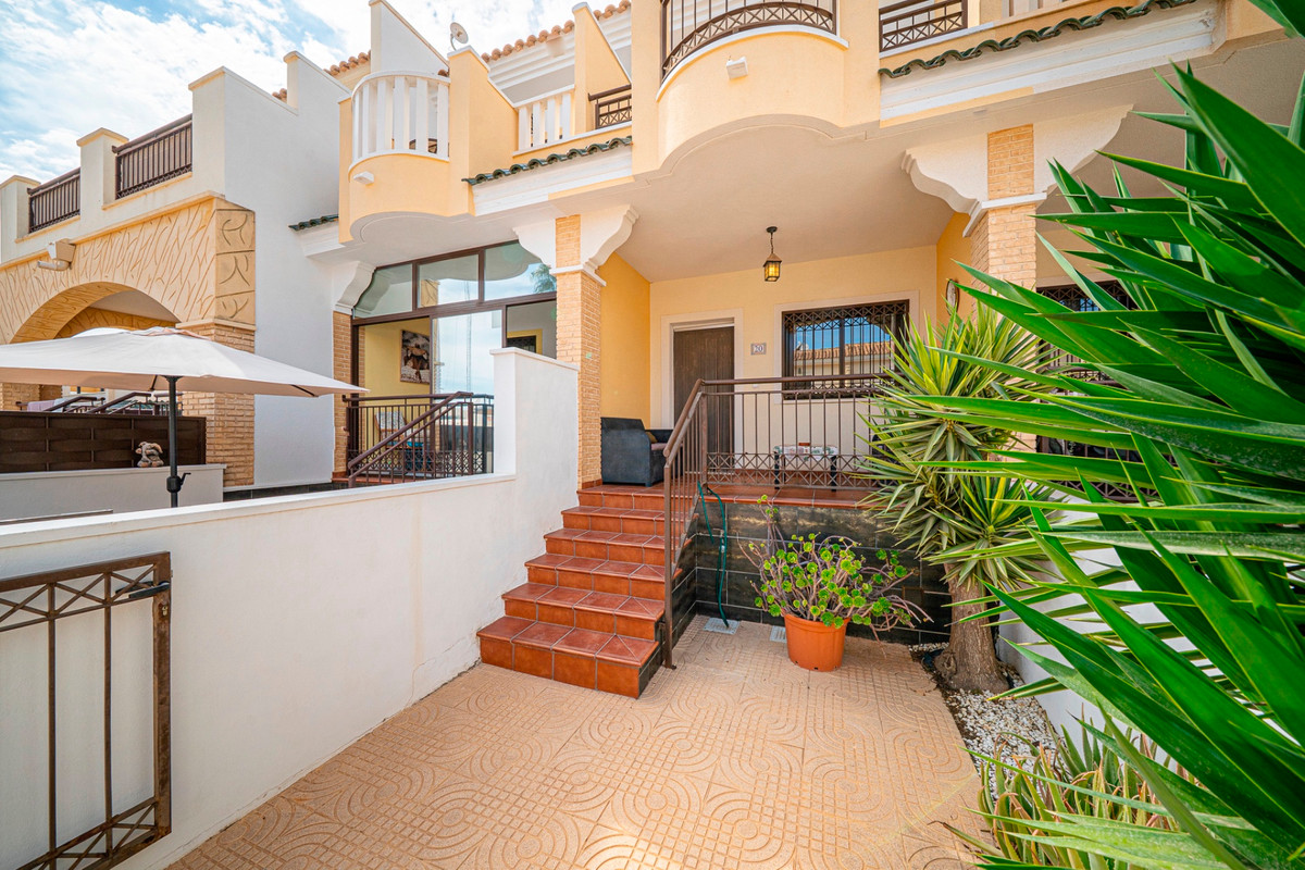 Huis te koop in Ciudad Quesada | 2 slaapkamers H5517175