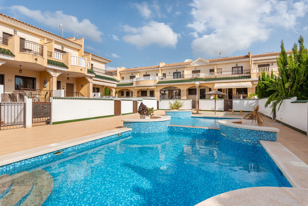 Huis te koop in Ciudad Quesada | 2 slaapkamers H5517175