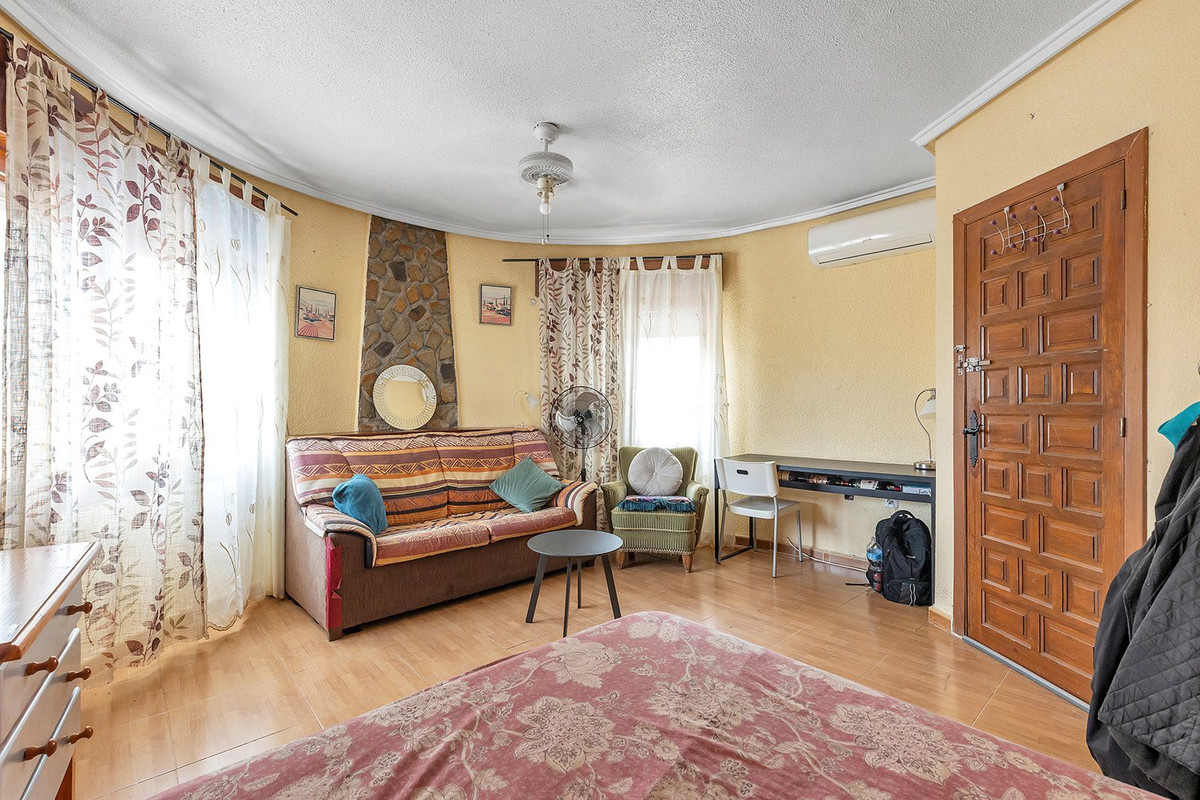 Huis te koop in Ciudad Quesada | 5 slaapkamers H5517598