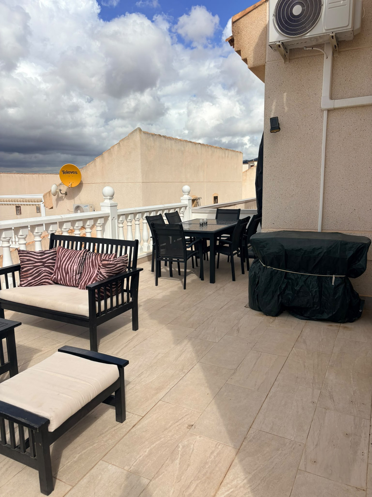 Huis te koop in Ciudad Quesada | 3 slaapkamers H5521360