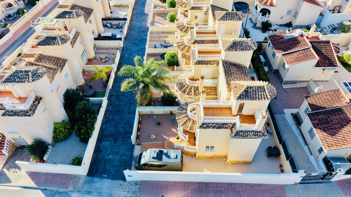Huis te koop in Ciudad Quesada | 3 slaapkamers H5524423