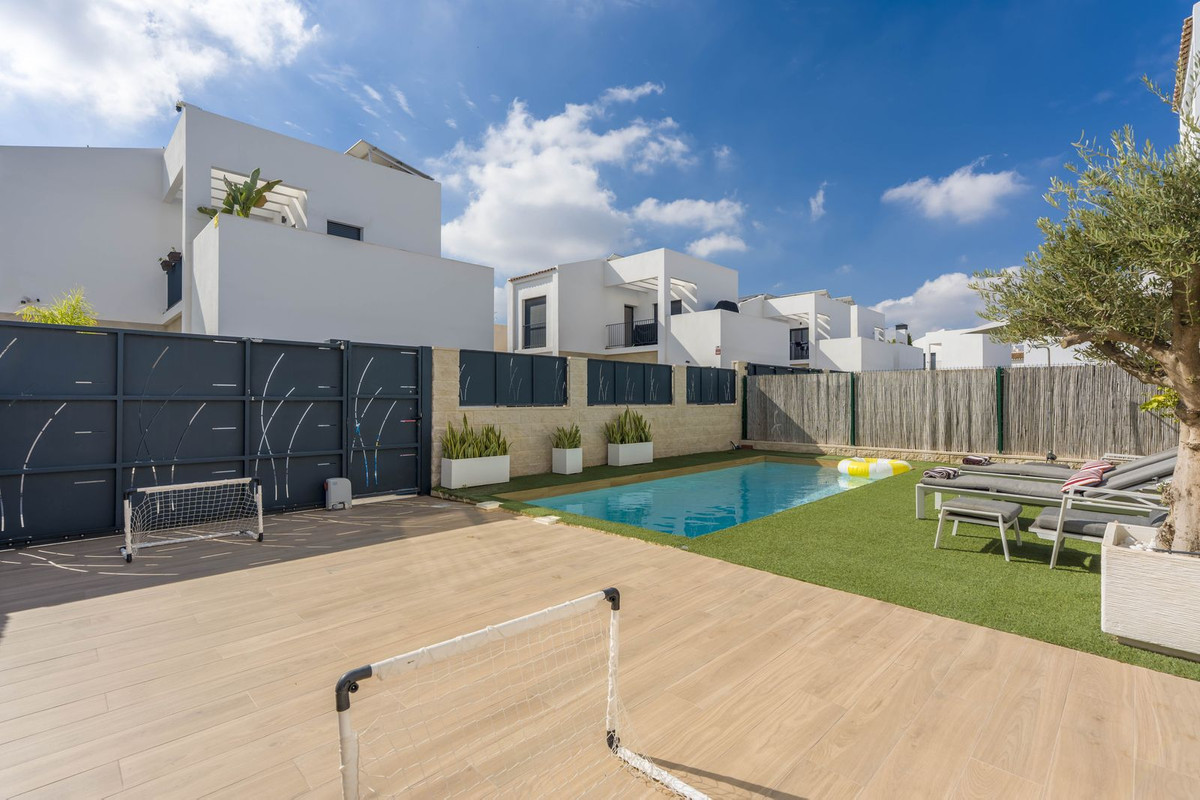 Huis te koop in Ciudad Quesada | 4 slaapkamers H5528251