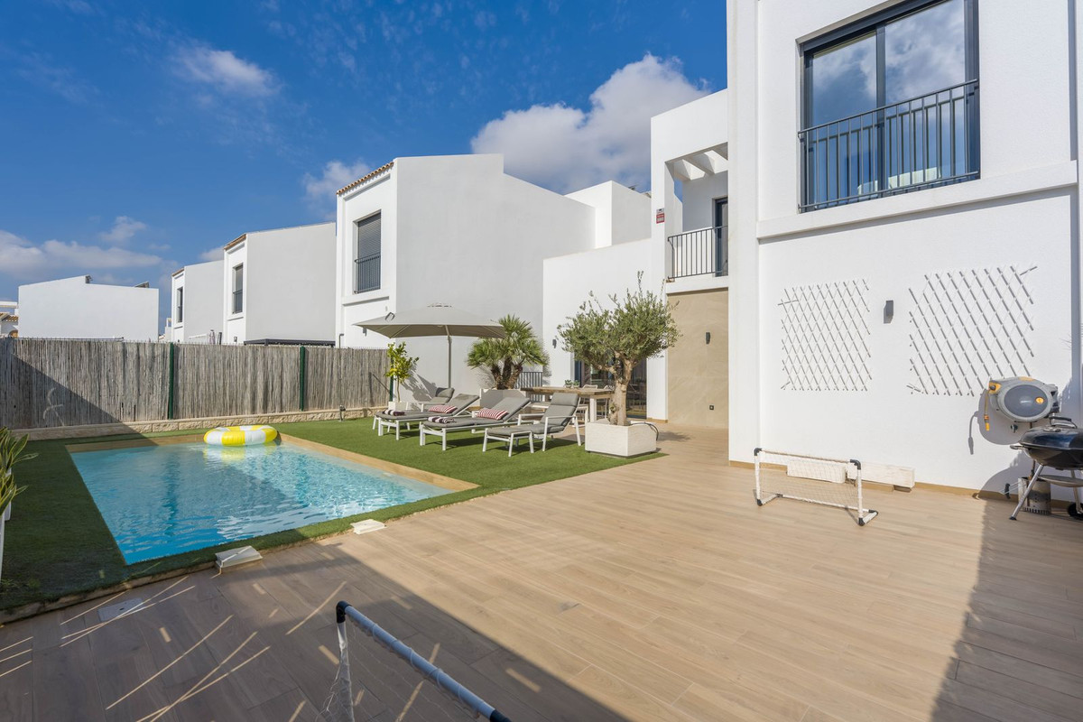 Huis te koop in Ciudad Quesada | 4 slaapkamers H5528251